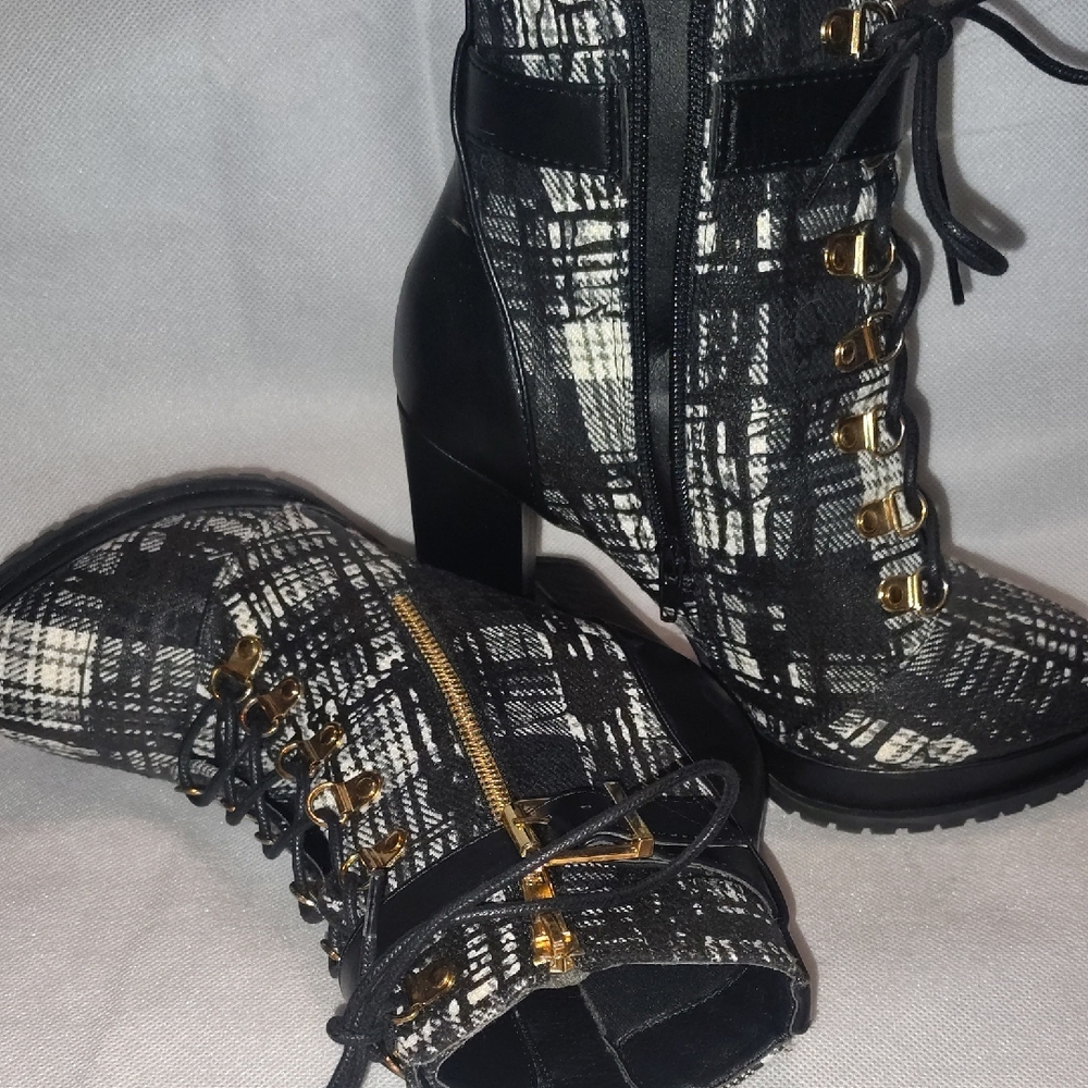 Stylish Black and White Plaid Women's Boots